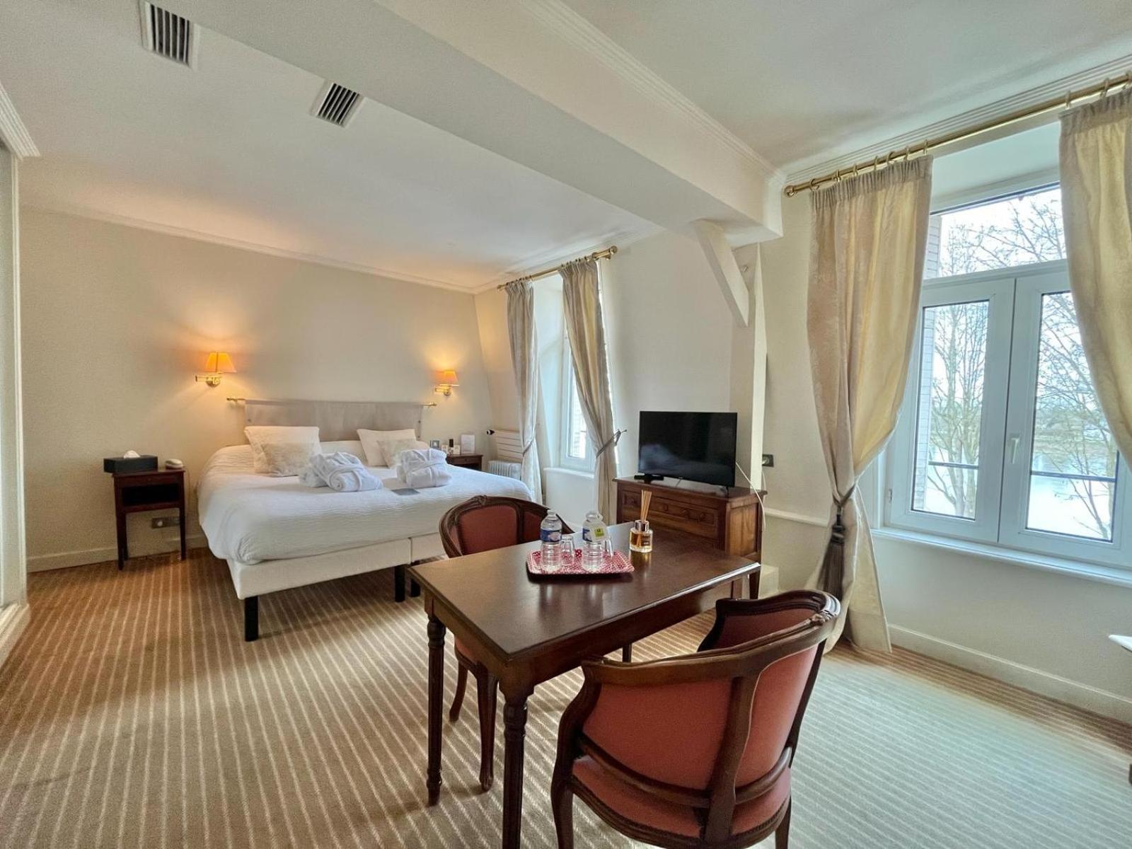 Logis Hotel Le Rivage 지엔 외부 사진