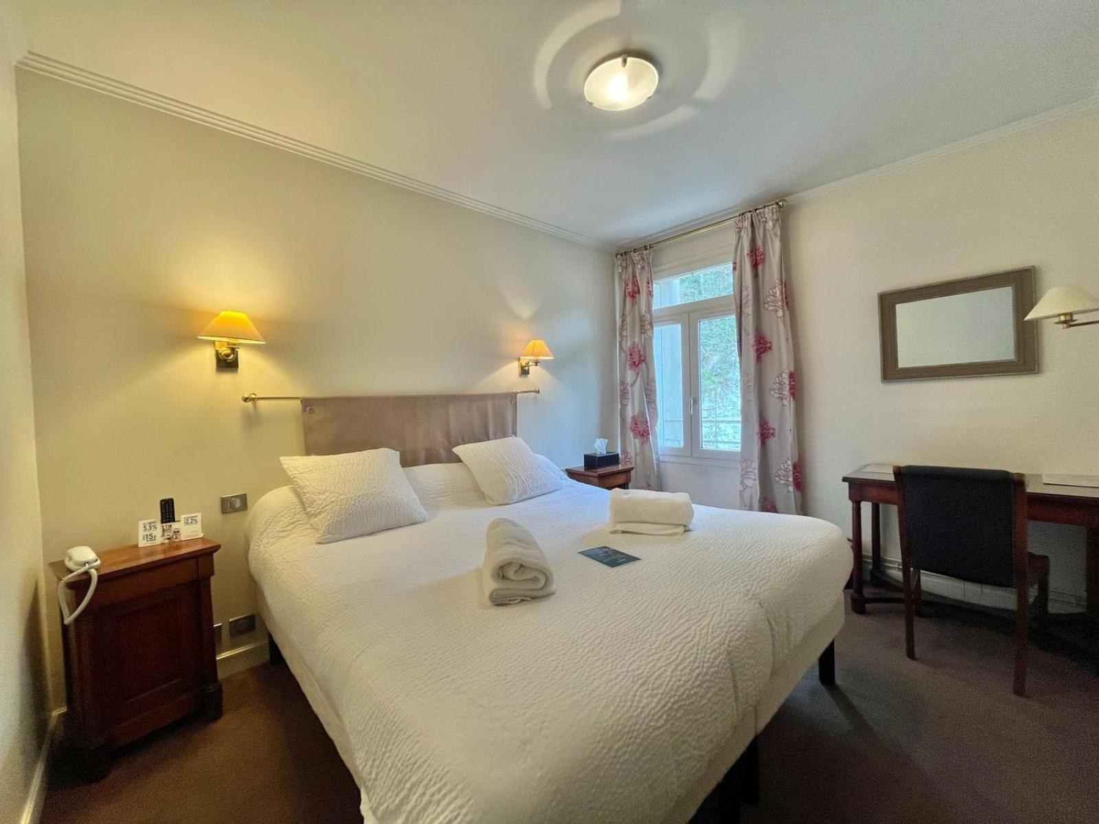 Logis Hotel Le Rivage 지엔 외부 사진