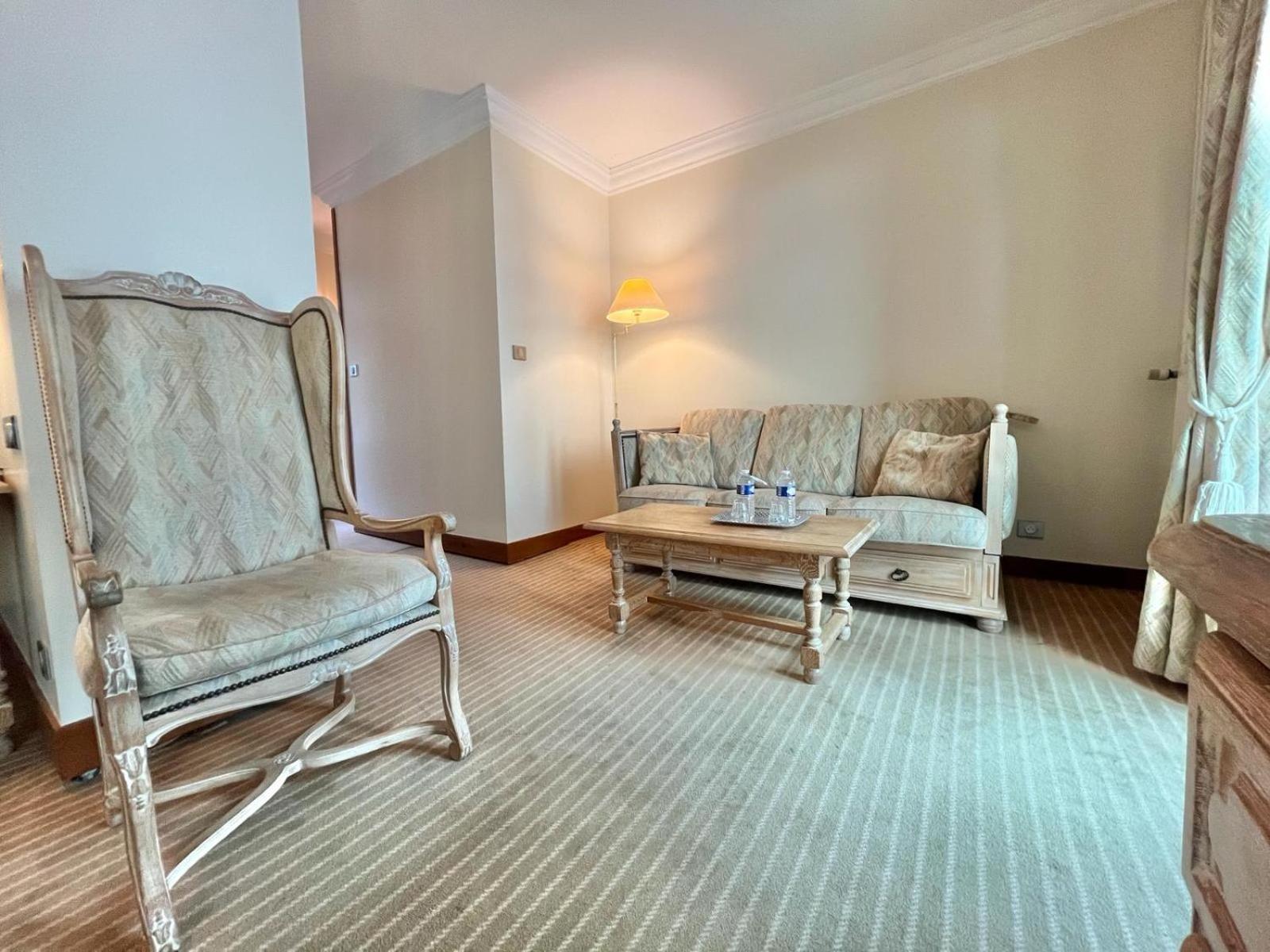 Logis Hotel Le Rivage 지엔 외부 사진