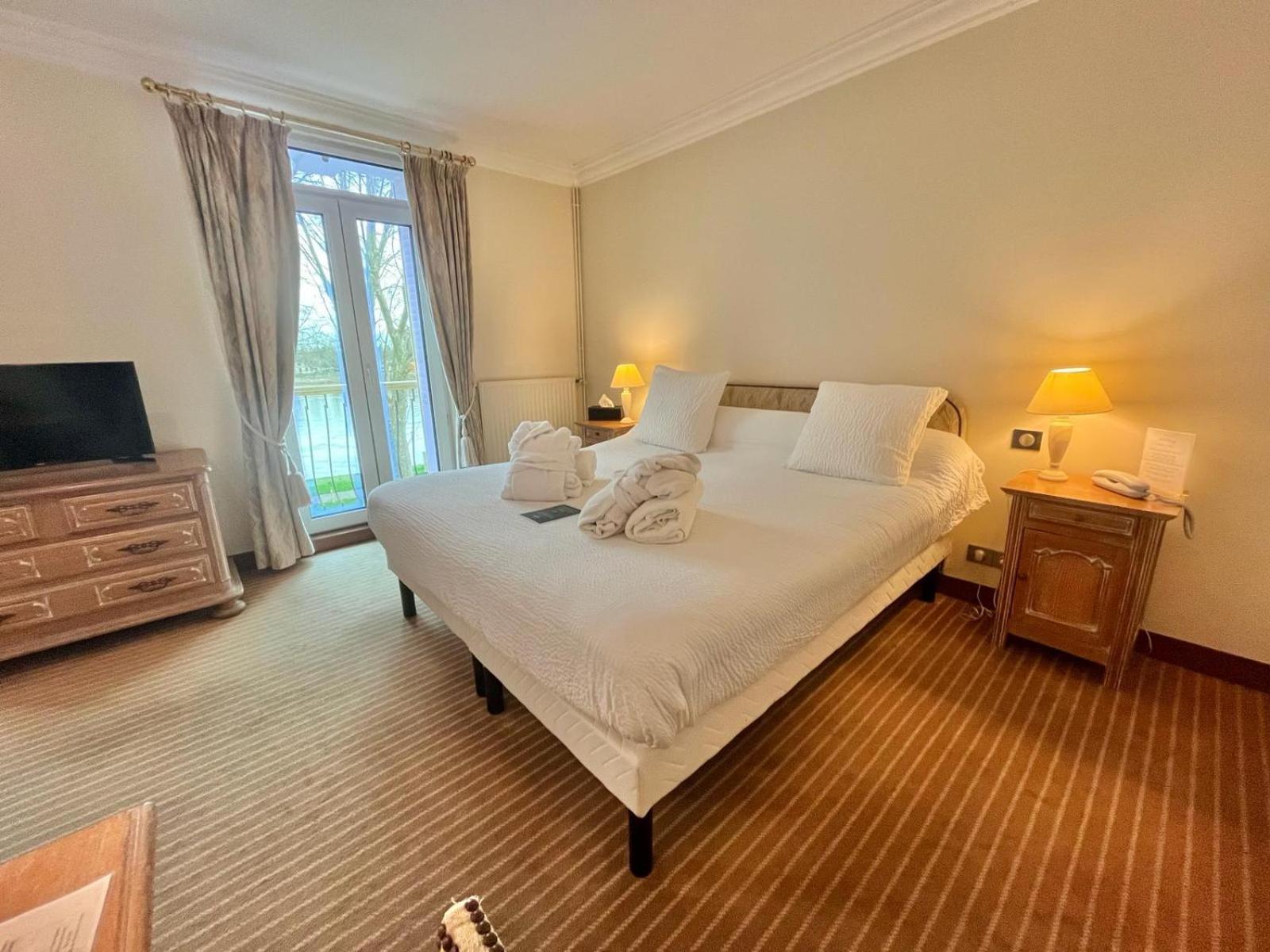Logis Hotel Le Rivage 지엔 외부 사진