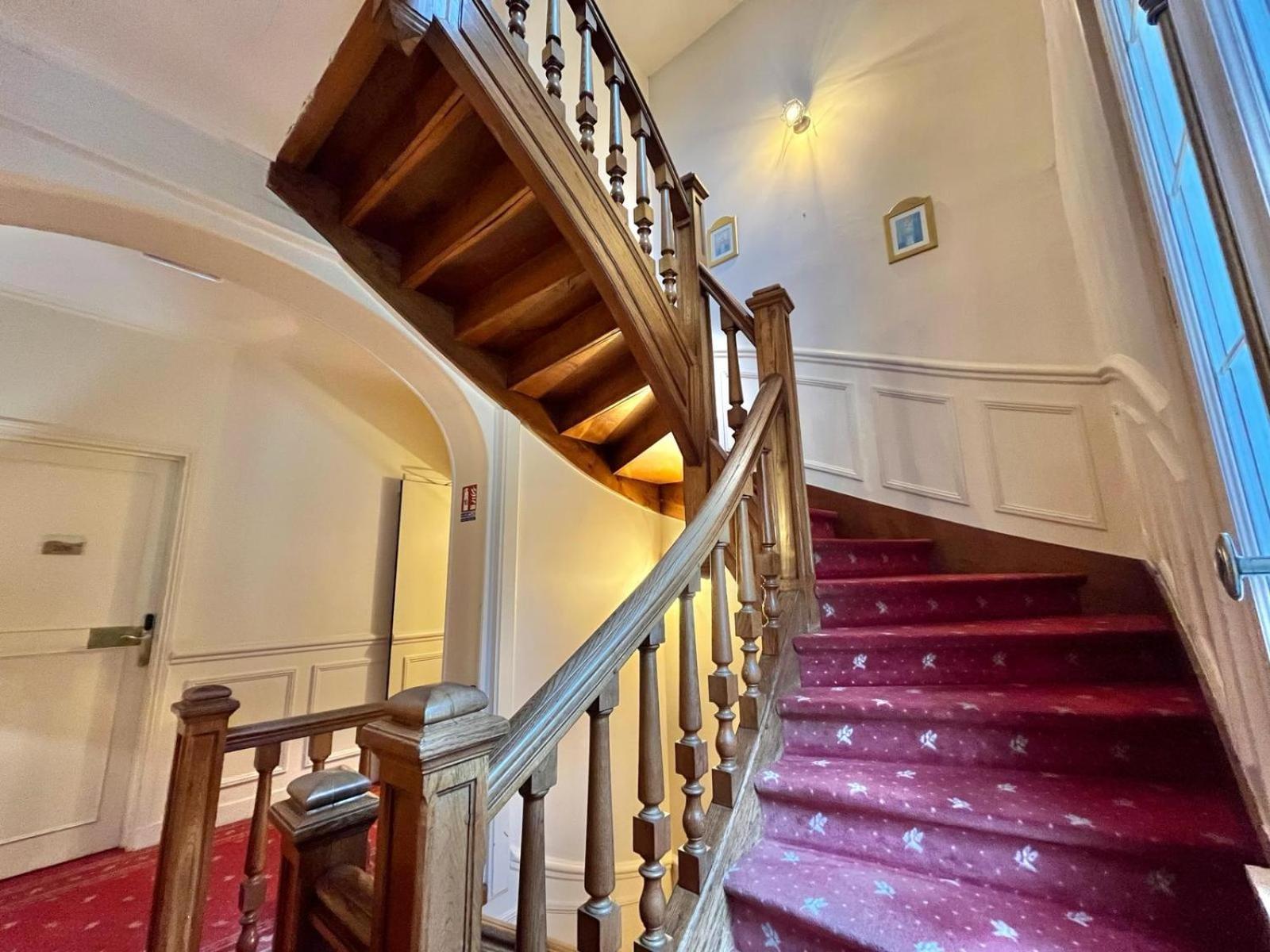 Logis Hotel Le Rivage 지엔 외부 사진