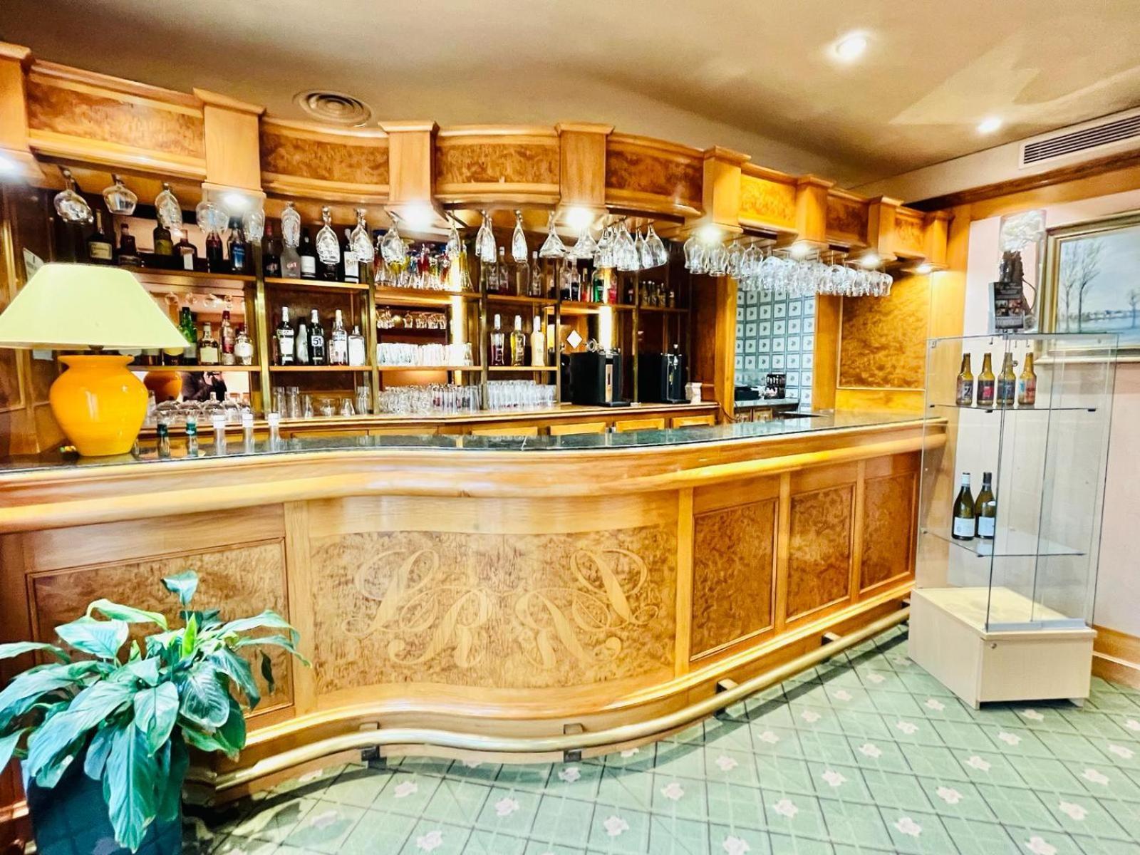 Logis Hotel Le Rivage 지엔 외부 사진