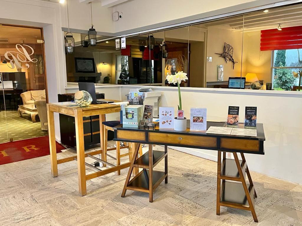 Logis Hotel Le Rivage 지엔 외부 사진